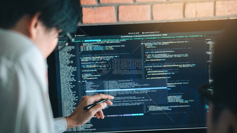 广州定制软件开发与外包：本质区别与选择要点